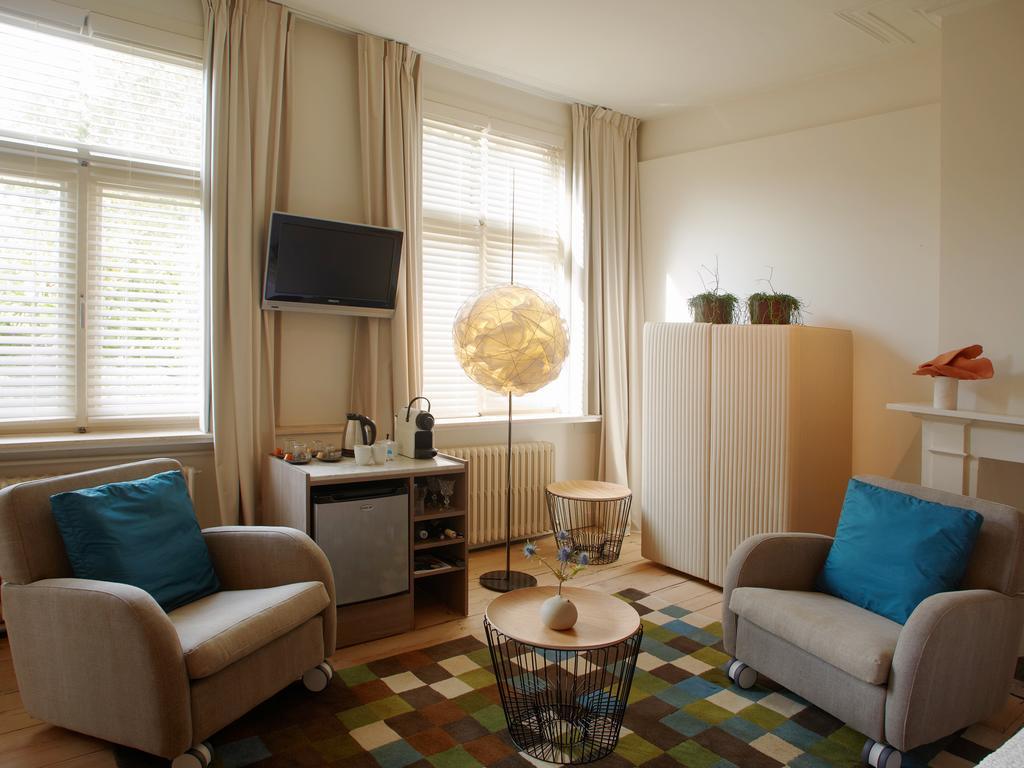 Couette-café Alphabet - Luxury Guesthouse&art Gallery Bruges